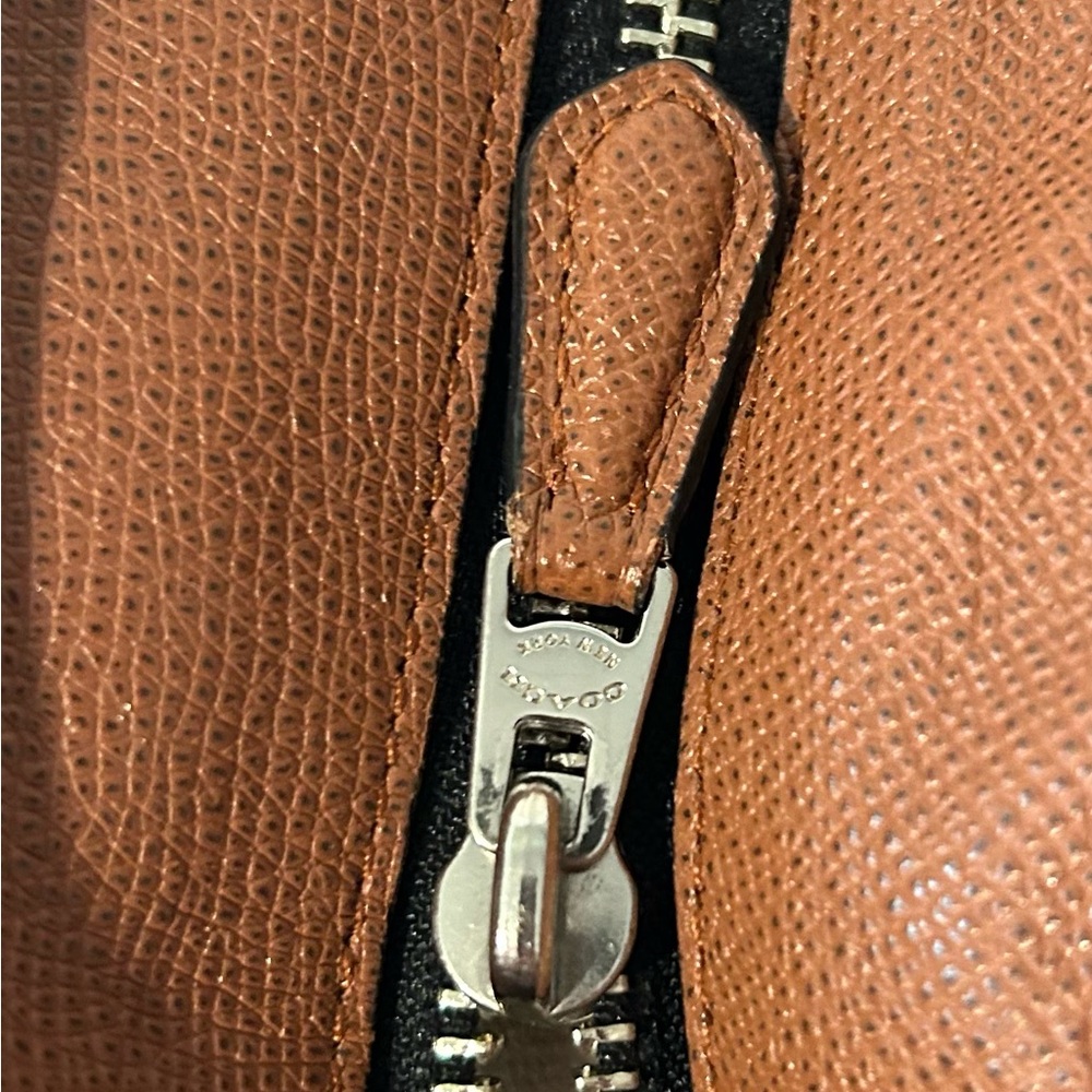 Coach Brown Leather Structured Tote Full Zip Shoulder Bag Everyday - Picture 13 of 15